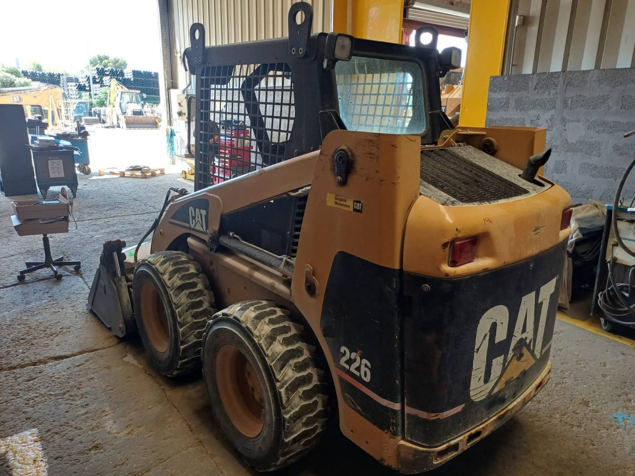 CAT 226 - Mini chargeuse: photos 2 CAT 226 - Mini chargeuse: photos 2