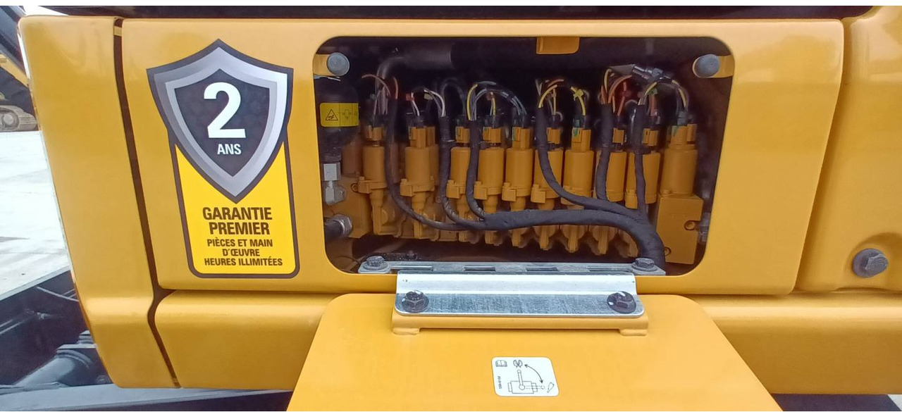 Pelle sur chenille CAT 302.7: photos 30