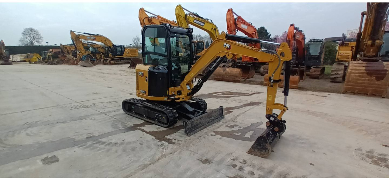 CAT 302.7 - Pelle sur chenille: photos 2 CAT 302.7 - Pelle sur chenille: photos 2