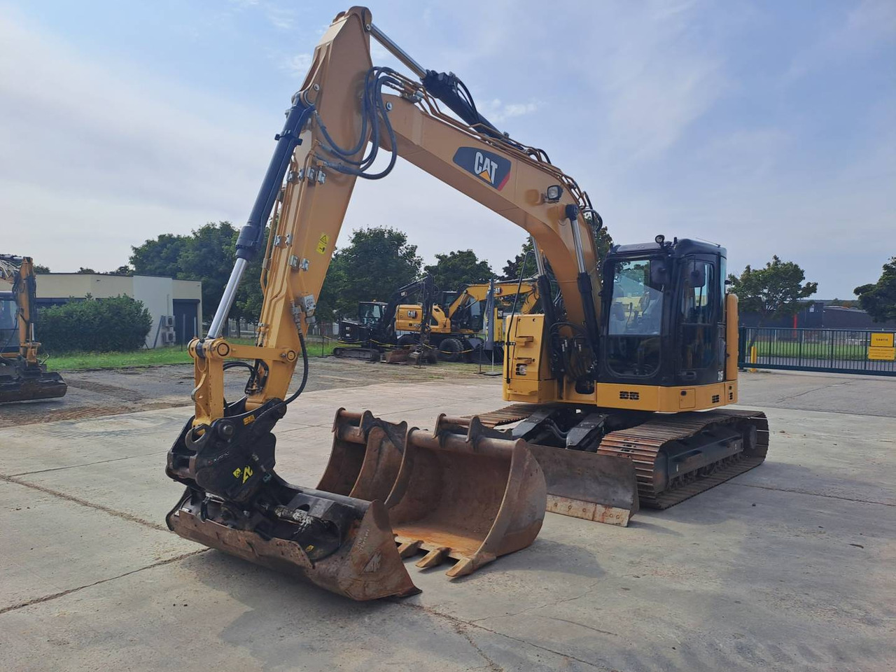 CAT 315F - Pelle sur chenille: photos 1 CAT 315F - Pelle sur chenille: photos 1