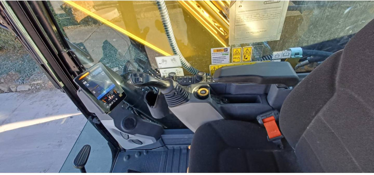 CAT 317 GC - Pelle sur chenille: photos 4 CAT 317 GC - Pelle sur chenille: photos 4