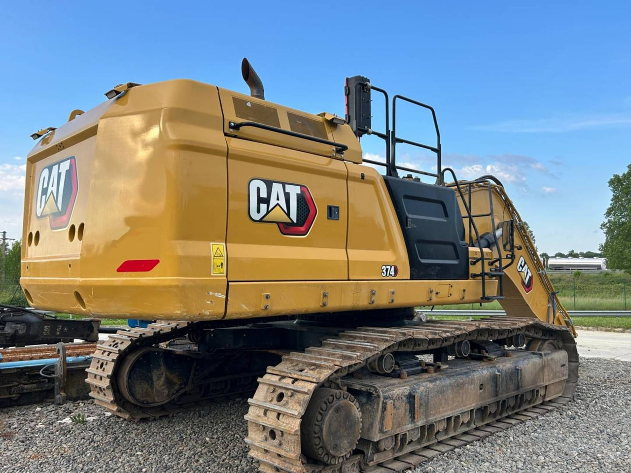 CAT 374 - Pelle sur chenille: photos 3 CAT 374 - Pelle sur chenille: photos 3