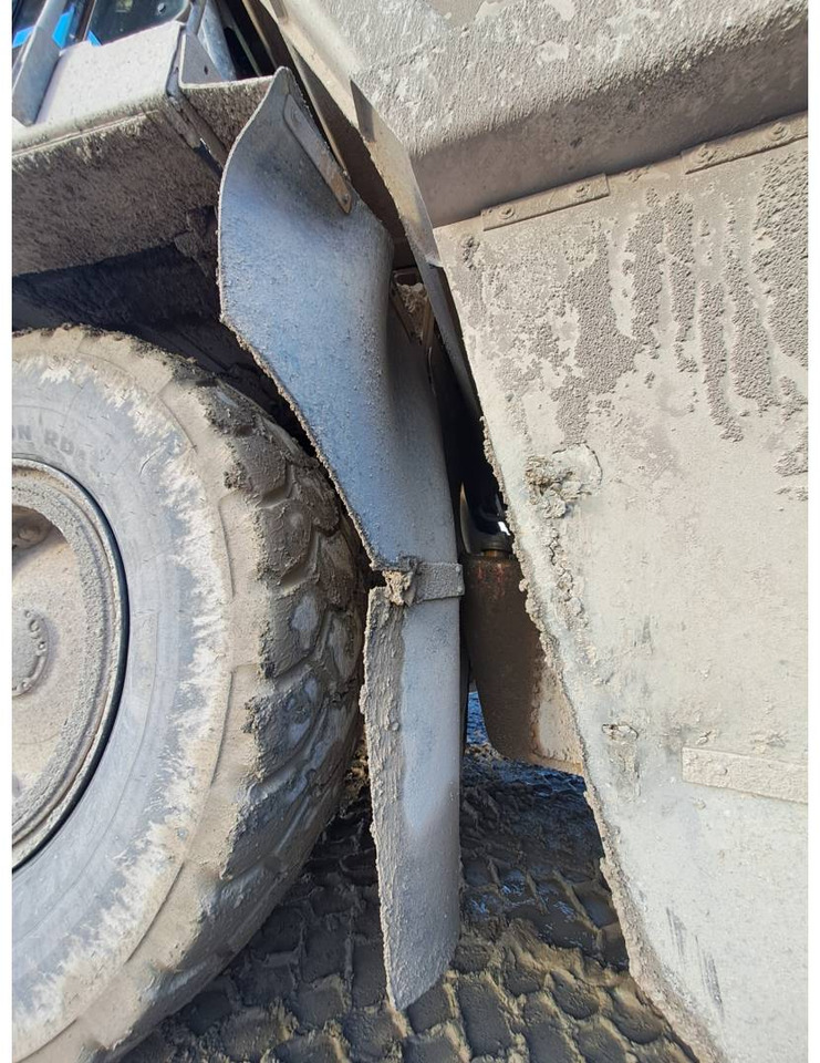 CAT 777G - Tombereau rigide: photos 4 CAT 777G - Tombereau rigide: photos 4