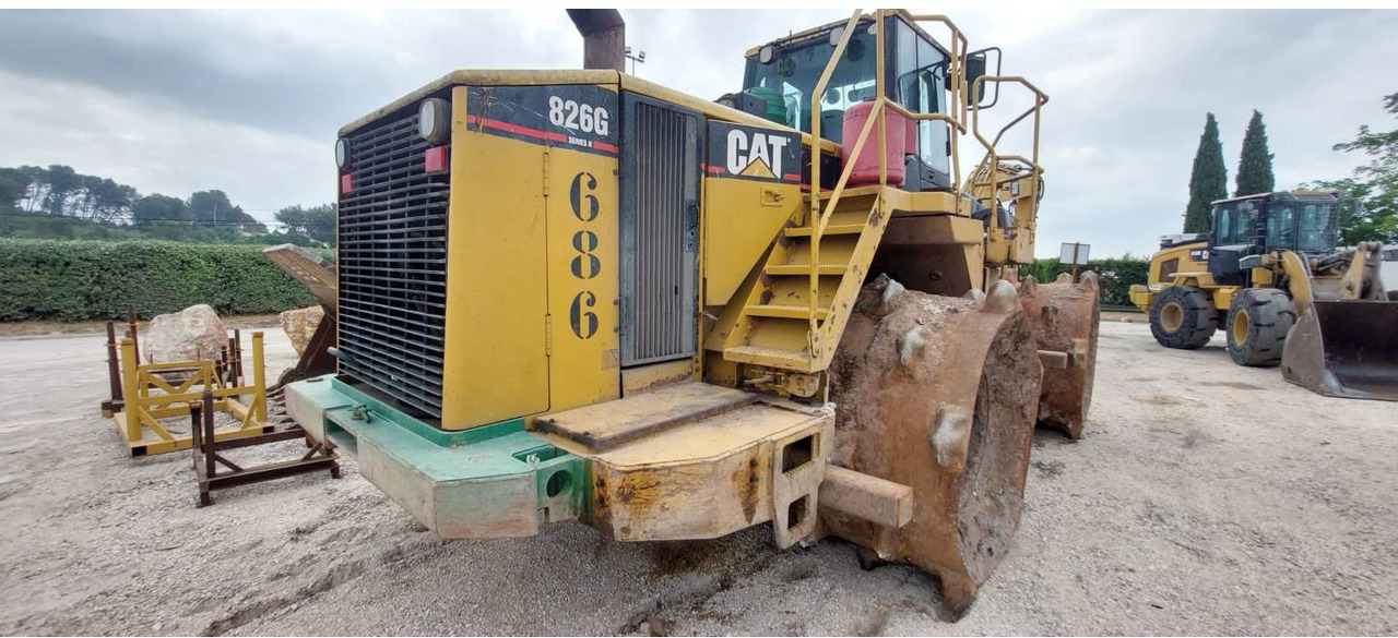 CAT 826G - Bulldozer: photos 2 CAT 826G - Bulldozer: photos 2