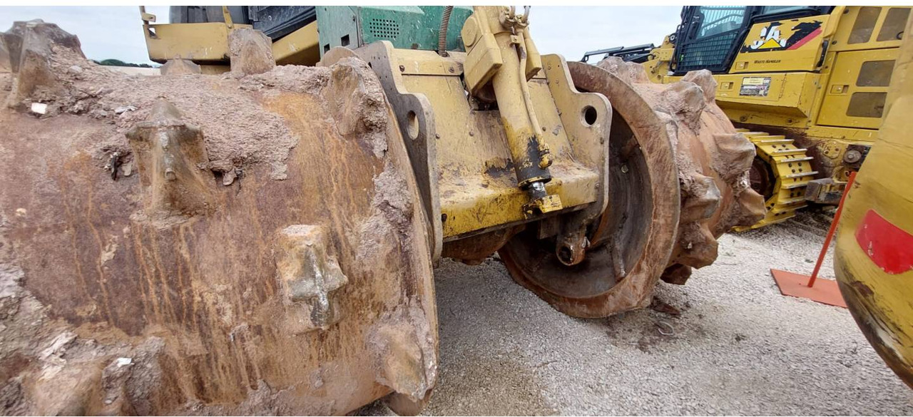 CAT 826G II - Bulldozer: photos 2 CAT 826G II - Bulldozer: photos 2
