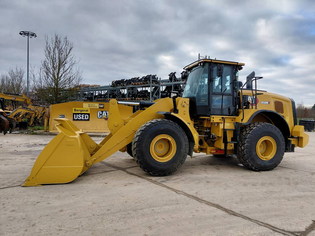 CAT 950M - Chargeuse sur pneus: photos 2 CAT 950M - Chargeuse sur pneus: photos 2