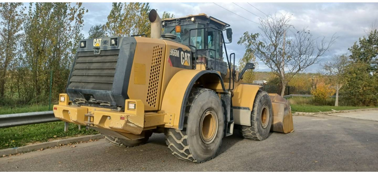 CAT 966M - Chargeuse sur pneus: photos 3 CAT 966M - Chargeuse sur pneus: photos 3