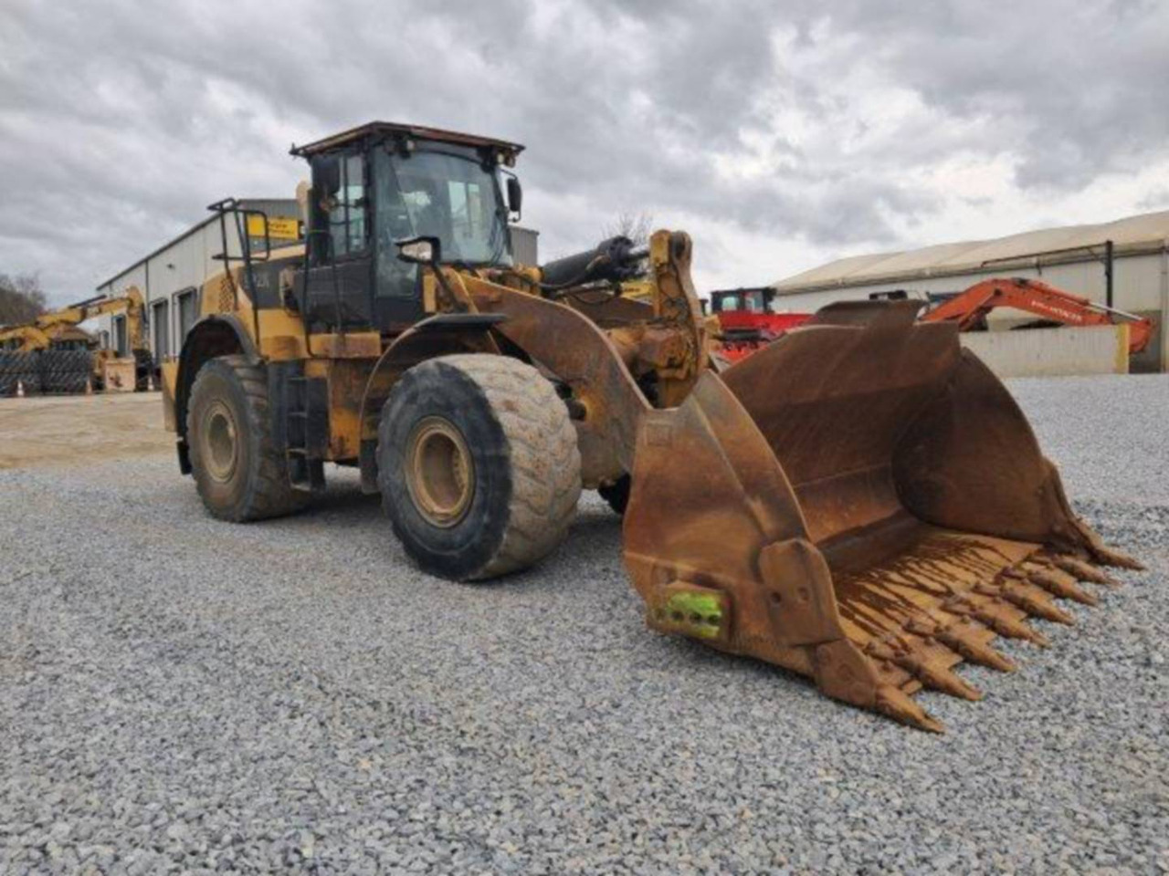 CAT 972K - Chargeuse sur pneus: photos 2 CAT 972K - Chargeuse sur pneus: photos 2