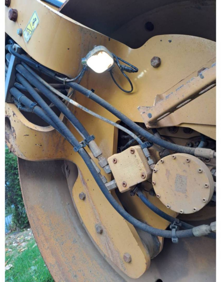 Compacteur à pieds de mouton/ Monocylindre CAT CD54B: photos 16 Compacteur à pieds de mouton/ Monocylindre CAT CD54B: photos 16