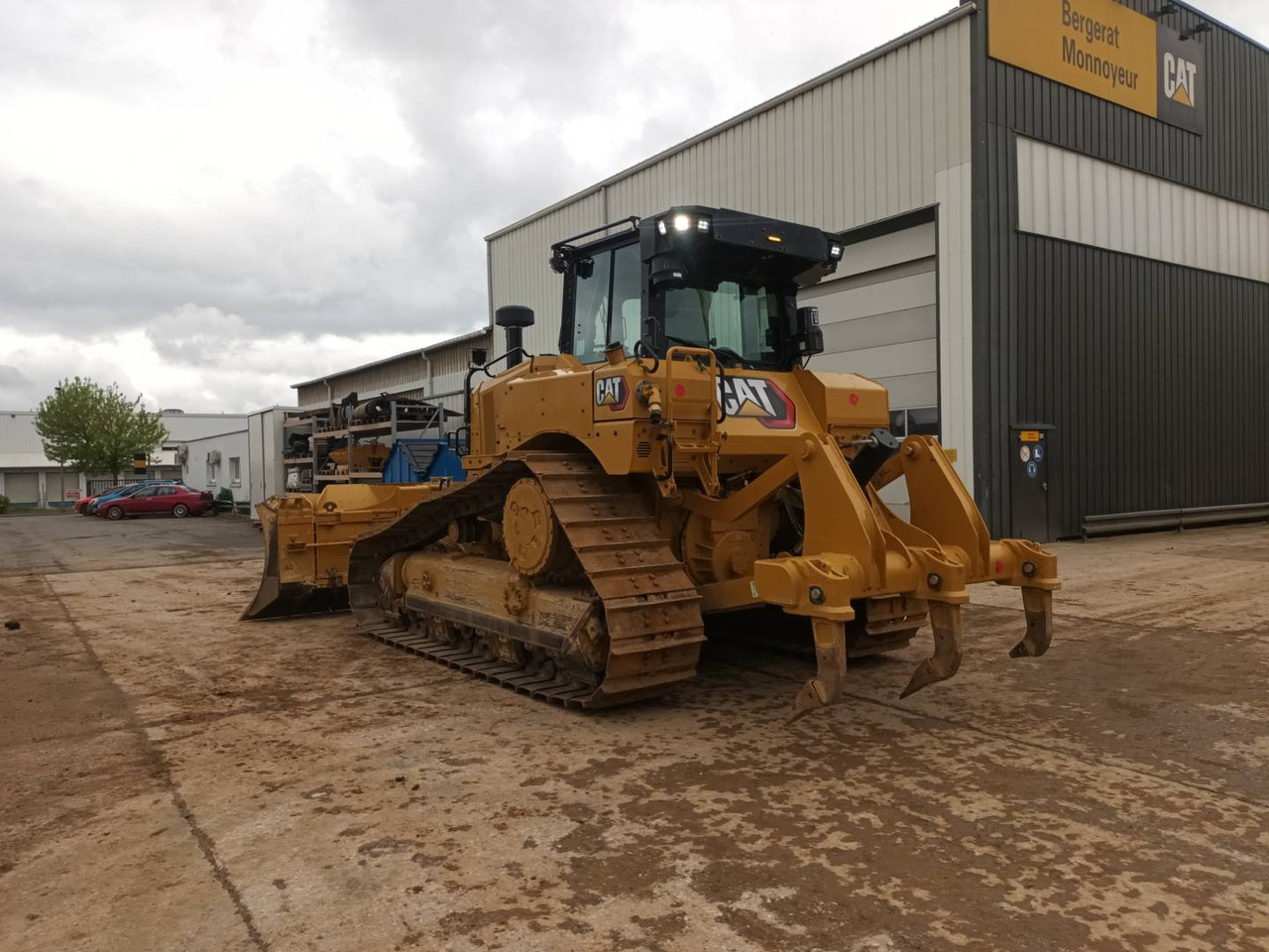 CAT D6 VPAT - Bulldozer: photos 4 CAT D6 VPAT - Bulldozer: photos 4