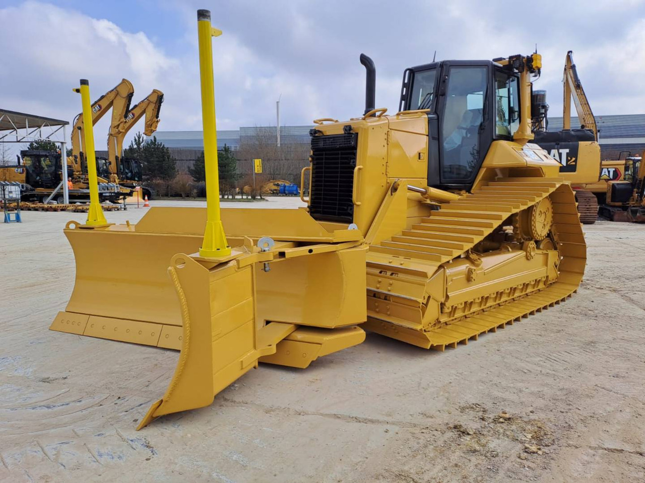 CAT D6NLGP - Bulldozer: photos 3 CAT D6NLGP - Bulldozer: photos 3