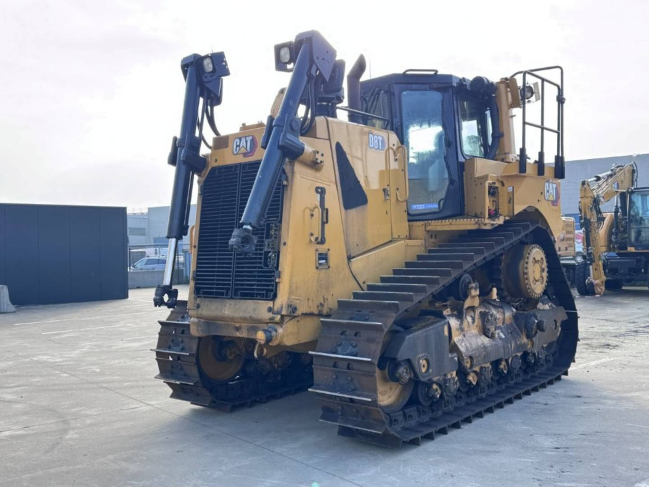 CAT D8T - Bulldozer: photos 1 CAT D8T - Bulldozer: photos 1