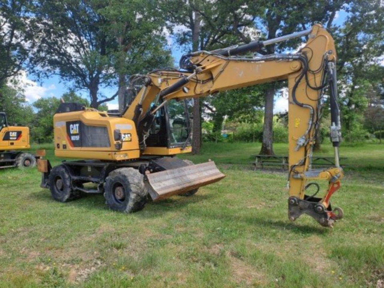 CAT M315F IVC - Pelle sur pneus: photos 2 CAT M315F IVC - Pelle sur pneus: photos 2