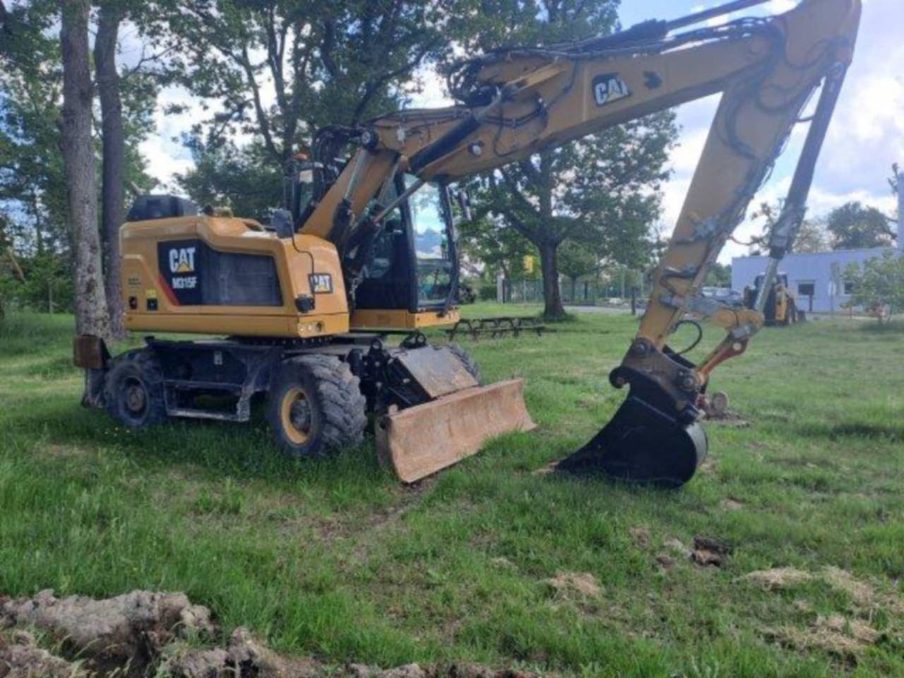 CAT M315F IVC - Pelle sur pneus: photos 2 CAT M315F IVC - Pelle sur pneus: photos 2