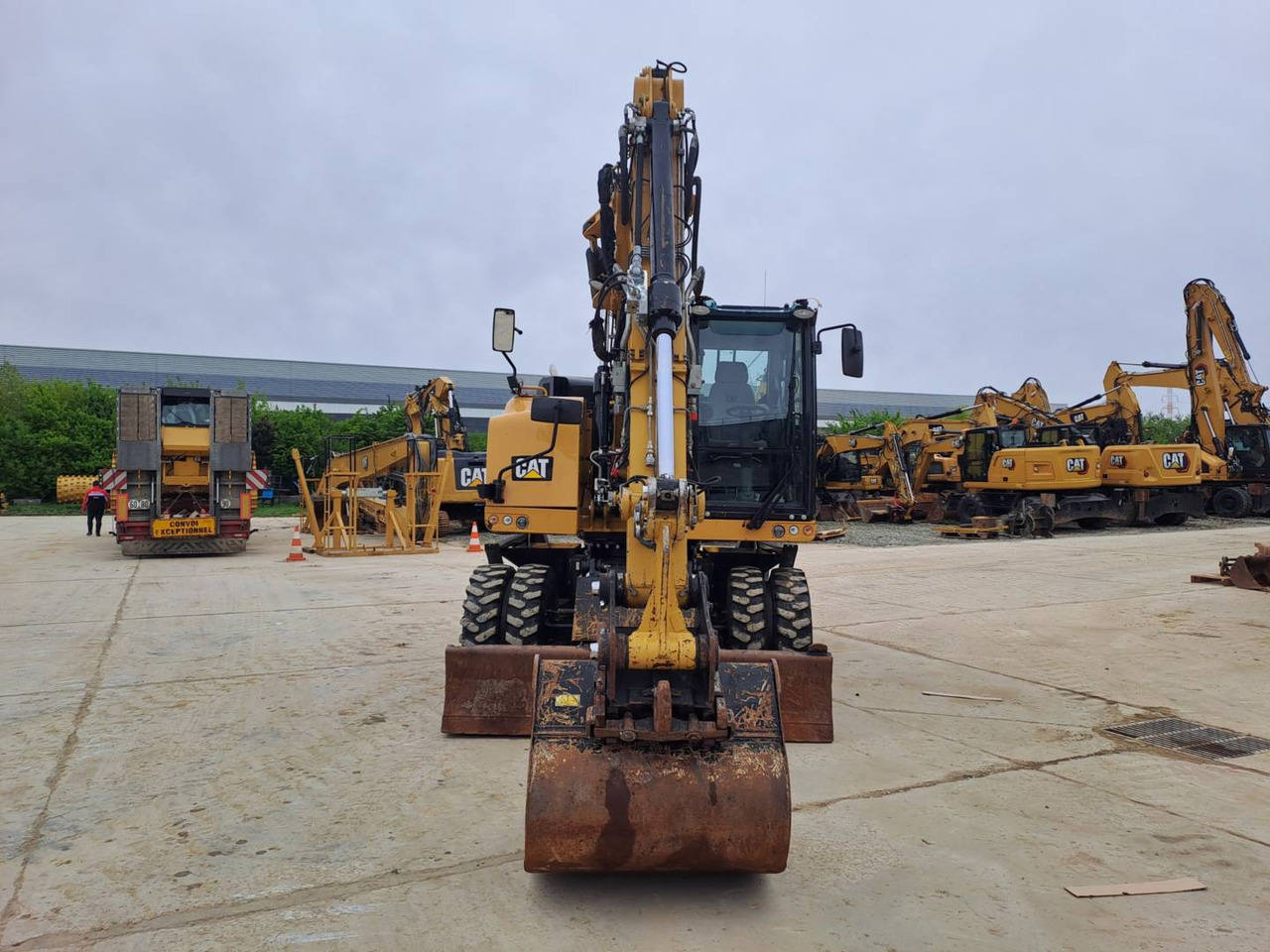 CAT M315F IVC - Pelle sur pneus: photos 3 CAT M315F IVC - Pelle sur pneus: photos 3
