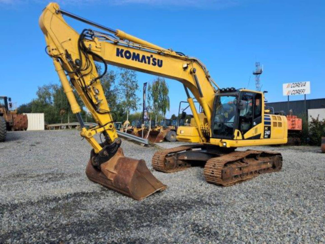 KOMATSU PC240LC7 - Pelle sur chenille: photos 1 KOMATSU PC240LC7 - Pelle sur chenille: photos 1