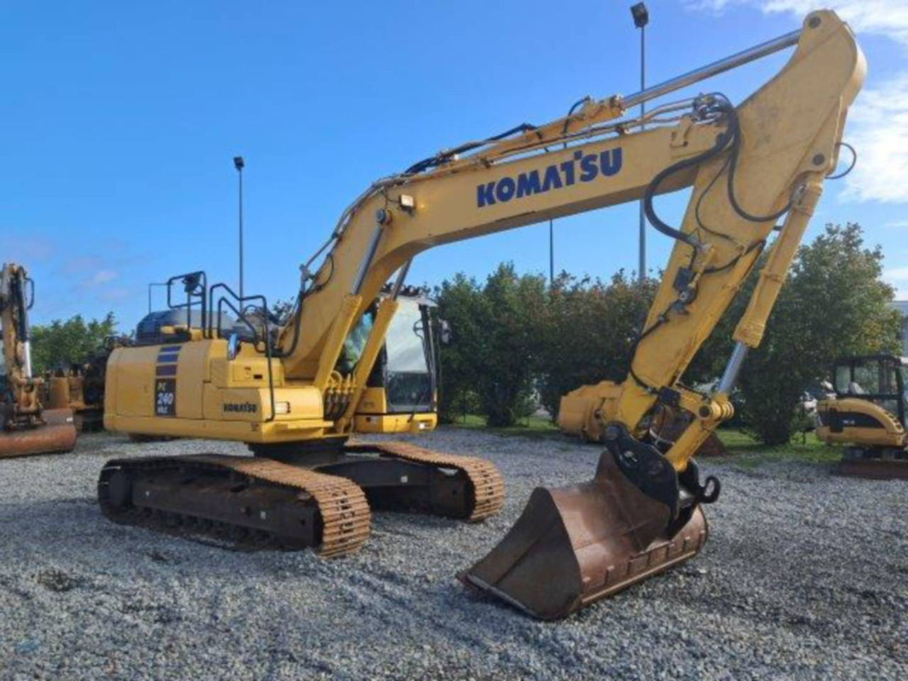 KOMATSU PC240LC7 - Pelle sur chenille: photos 2 KOMATSU PC240LC7 - Pelle sur chenille: photos 2
