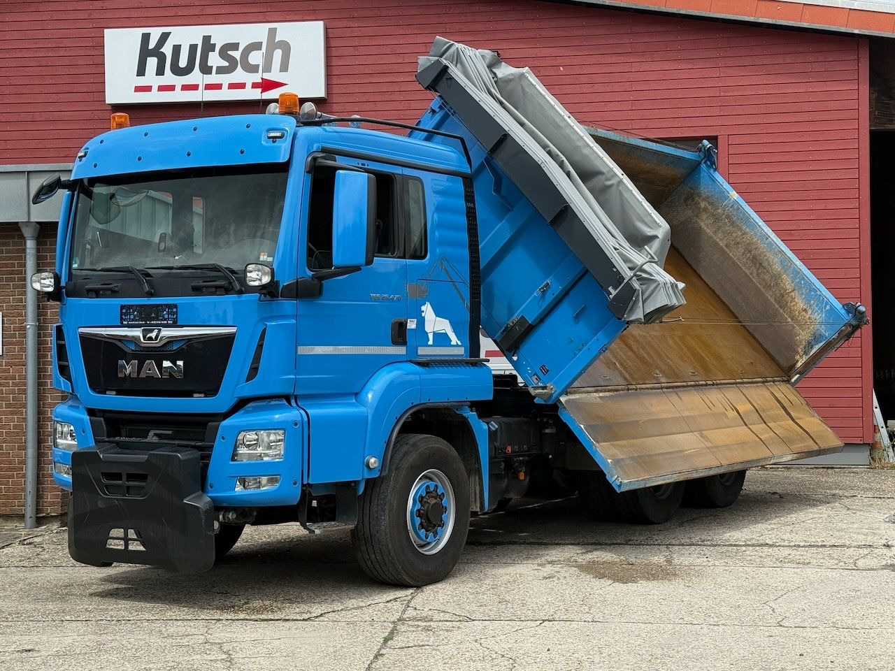 MAN TGS 26.470BL 6x6H, el. Plane, Bordm, Schneepl. - Camion benne: photos 1 MAN TGS 26.470BL 6x6H, el. Plane, Bordm, Schneepl. - Camion benne: photos 1