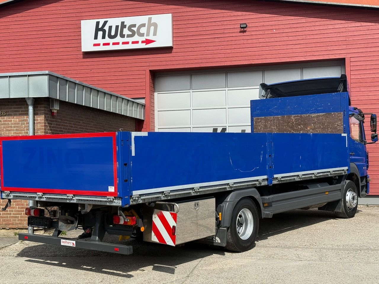 Mercedes-Benz MB Atego 1630L / 1530L offene Pritsche - Camion plateau: photos 2 Mercedes-Benz MB Atego 1630L / 1530L offene Pritsche - Camion plateau: photos 2