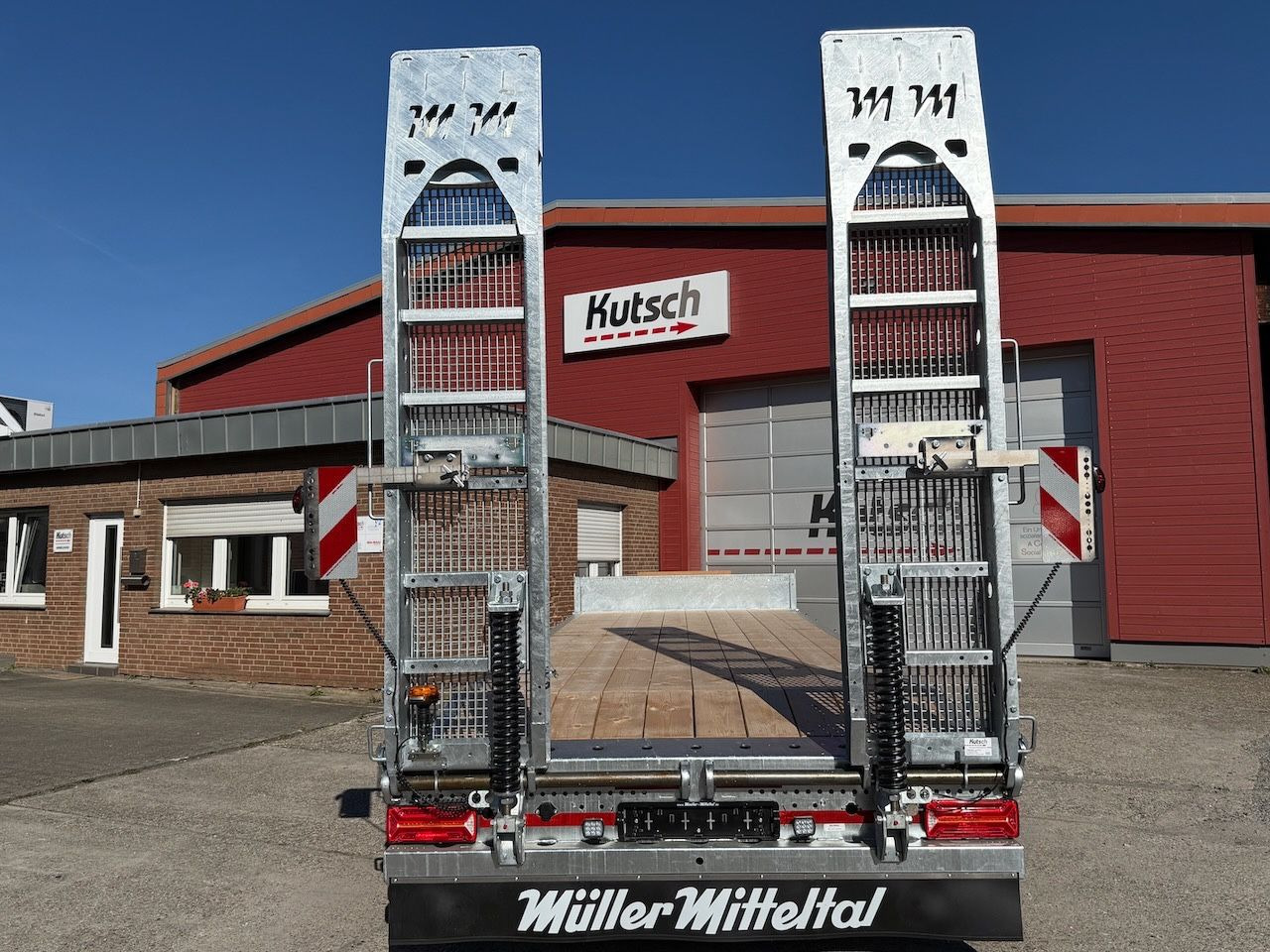 Müller-Mitteltal ETÜ-TA-R 21 Plateau 7m, luftgefedert, LED - Remorque porte-engin surbaissée: photos 3 Müller-Mitteltal ETÜ-TA-R 21 Plateau 7m, luftgefedert, LED - Remorque porte-engin surbaissée: photos 3