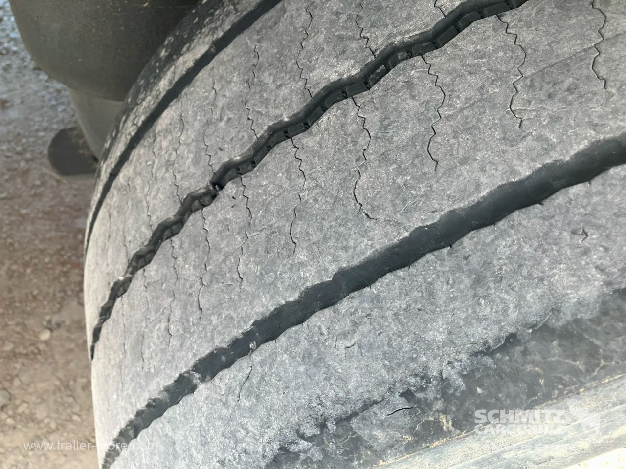 SCHMITZ Semiremolque Frigo Standard - Semi-remorque isothermique: photos 4 SCHMITZ Semiremolque Frigo Standard - Semi-remorque isothermique: photos 4