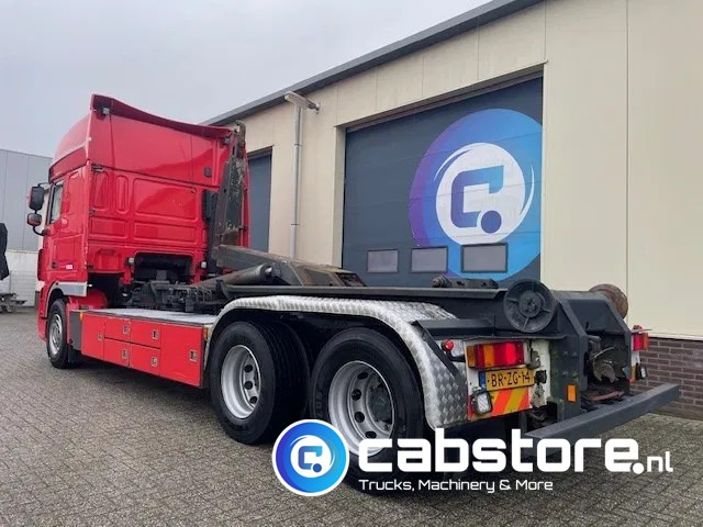 DAF XF 105 .460 FAS Euro 5 - 25 ton's Haakarmsysteem - Hooklift - Abrolkipper - Year 2006 - ANALOG TACHO - Camion ampliroll: photos 4 DAF XF 105 .460 FAS Euro 5 - 25 ton's Haakarmsysteem - Hooklift - Abrolkipper - Year 2006 - ANALOG TACHO - Camion ampliroll: photos 4