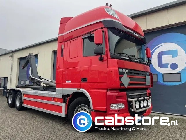 DAF XF 105 .460 FAS Euro 5 - Haakarmsysteem - Hooklift - Abrolkipper - Year 2006 - ANALOG TACHO - Camion ampliroll: photos 1 DAF XF 105 .460 FAS Euro 5 - Haakarmsysteem - Hooklift - Abrolkipper - Year 2006 - ANALOG TACHO - Camion ampliroll: photos 1