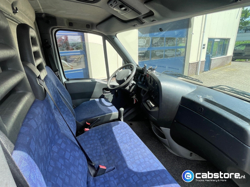 Fourgon Iveco 40C 40C12 EURO 3   4x2 Bakwagen Euro 3 - Bouwjaar 2003 - APK tot 10-05-2026 -Handgeschakelde versnellingsbak: photos 12