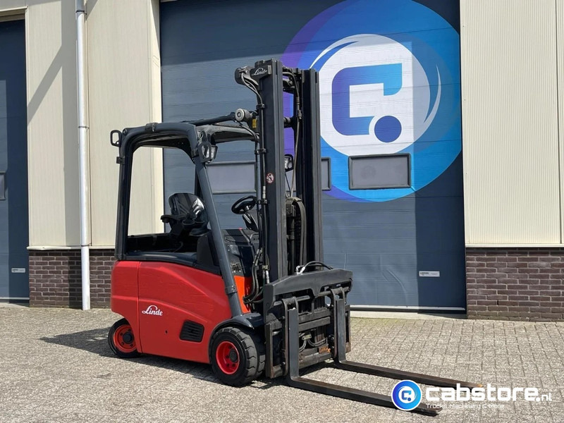 Linde E18PH-01 Elektrische hef truck - Electric Forklift - Year 2011- Side shift - Vorkverstelling - Chariot élévateur: photos 1 Linde E18PH-01 Elektrische hef truck - Electric Forklift - Year 2011- Side shift - Vorkverstelling - Chariot élévateur: photos 1