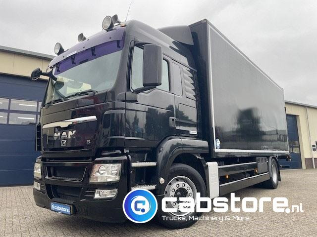 MAN TGS 18.360 4X2 BL  Euro 4 - zijlader - Bouwjaar  2008 - Automaat - 2.000 kg laadklep - AHW koppeling - Camion fourgon: photos 2 MAN TGS 18.360 4X2 BL  Euro 4 - zijlader - Bouwjaar  2008 - Automaat - 2.000 kg laadklep - AHW koppeling - Camion fourgon: photos 2