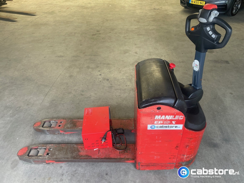 Manitou EP185 Electric Pallettruck Manitou EP185 Electrische palletwagen - Bouwjaar 2007 - Uren 1160 - Transpalette: photos 2 Manitou EP185 Electric Pallettruck Manitou EP185 Electrische palletwagen - Bouwjaar 2007 - Uren 1160 - Transpalette: photos 2