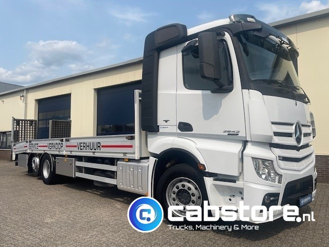 Mercedes-Benz ACTROS Mercedes Benz Actros 2642 6x2 Euro 6 oprijwagen - Machine transporter - Bouwjaar 2012 - Volledig luchtgeveerd - Hydraulische rampen - Liftas - APK 11- - Camion plateau: photos 1 Mercedes-Benz ACTROS Mercedes Benz Actros 2642 6x2 Euro 6 oprijwagen - Machine transporter - Bouwjaar 2012 - Volledig luchtgeveerd - Hydraulische rampen - Liftas - APK 11- - Camion plateau: photos 1
