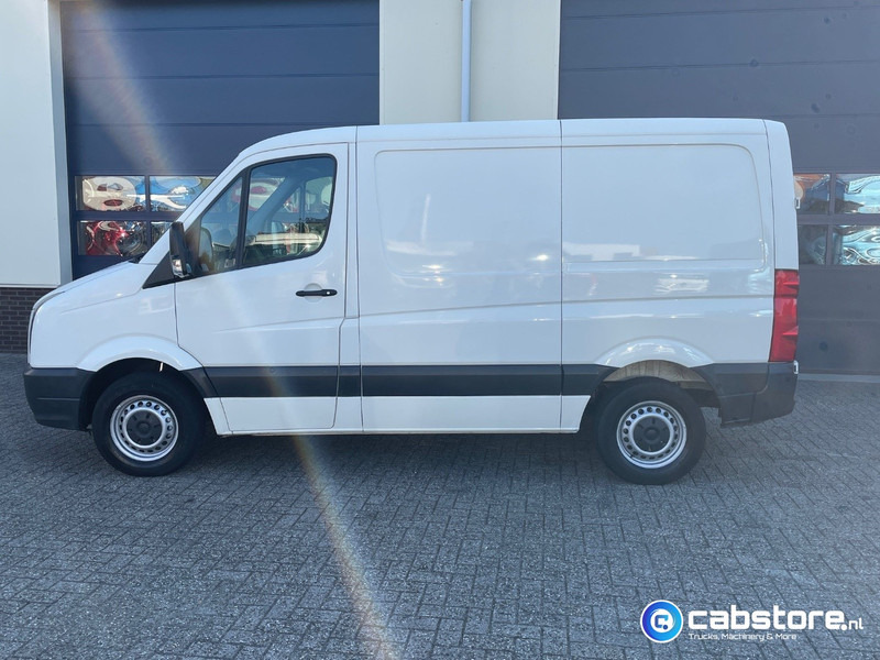 Volkswagen Crafter 2.5 TDI 90 Pk - Bouwjaar 2008 - Km 177.246 - Airco - Trekhaak - 6 Speed handgeschakeld - 2 zitplaatsen - Fourgonnette: photos 5 Volkswagen Crafter 2.5 TDI 90 Pk - Bouwjaar 2008 - Km 177.246 - Airco - Trekhaak - 6 Speed handgeschakeld - 2 zitplaatsen - Fourgonnette: photos 5