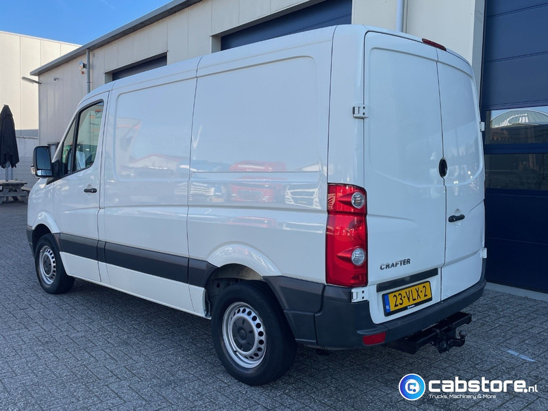 Volkswagen Crafter 2.5 TDI 90 Pk - Bouwjaar 2008 - Km 177.246 - Airco - Trekhaak - 6 Speed handgeschakeld - 2 zitplaatsen - Fourgonnette: photos 3 Volkswagen Crafter 2.5 TDI 90 Pk - Bouwjaar 2008 - Km 177.246 - Airco - Trekhaak - 6 Speed handgeschakeld - 2 zitplaatsen - Fourgonnette: photos 3