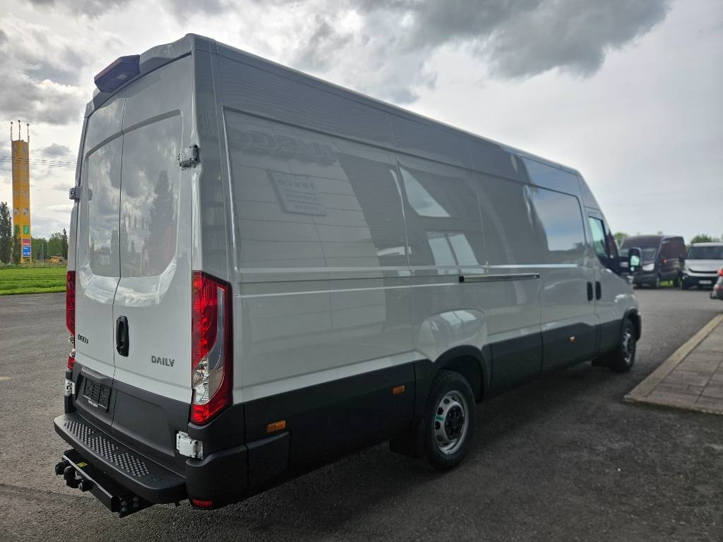 Iveco Daily 35S16A8 - Fourgon utilitaire: photos 3 Iveco Daily 35S16A8 - Fourgon utilitaire: photos 3