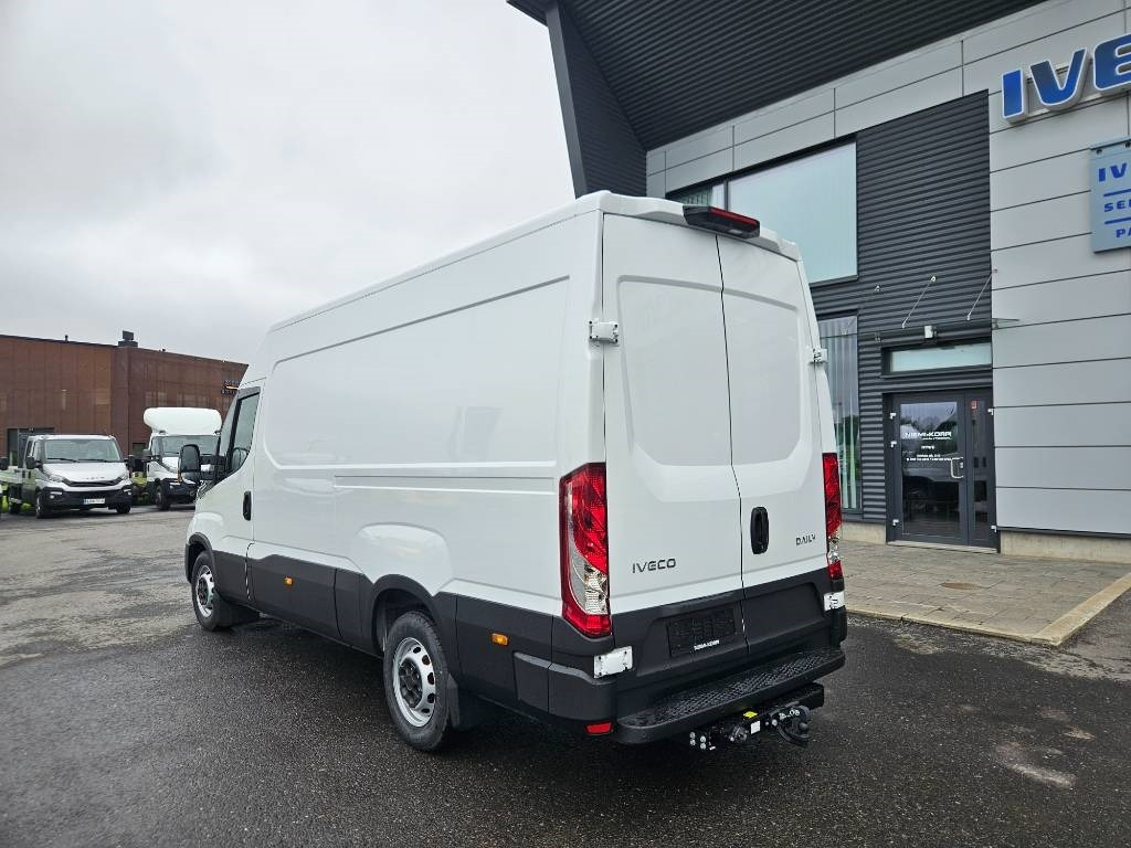 Iveco Daily 35S16A8V 12m3 - Fourgon utilitaire: photos 4 Iveco Daily 35S16A8V 12m3 - Fourgon utilitaire: photos 4