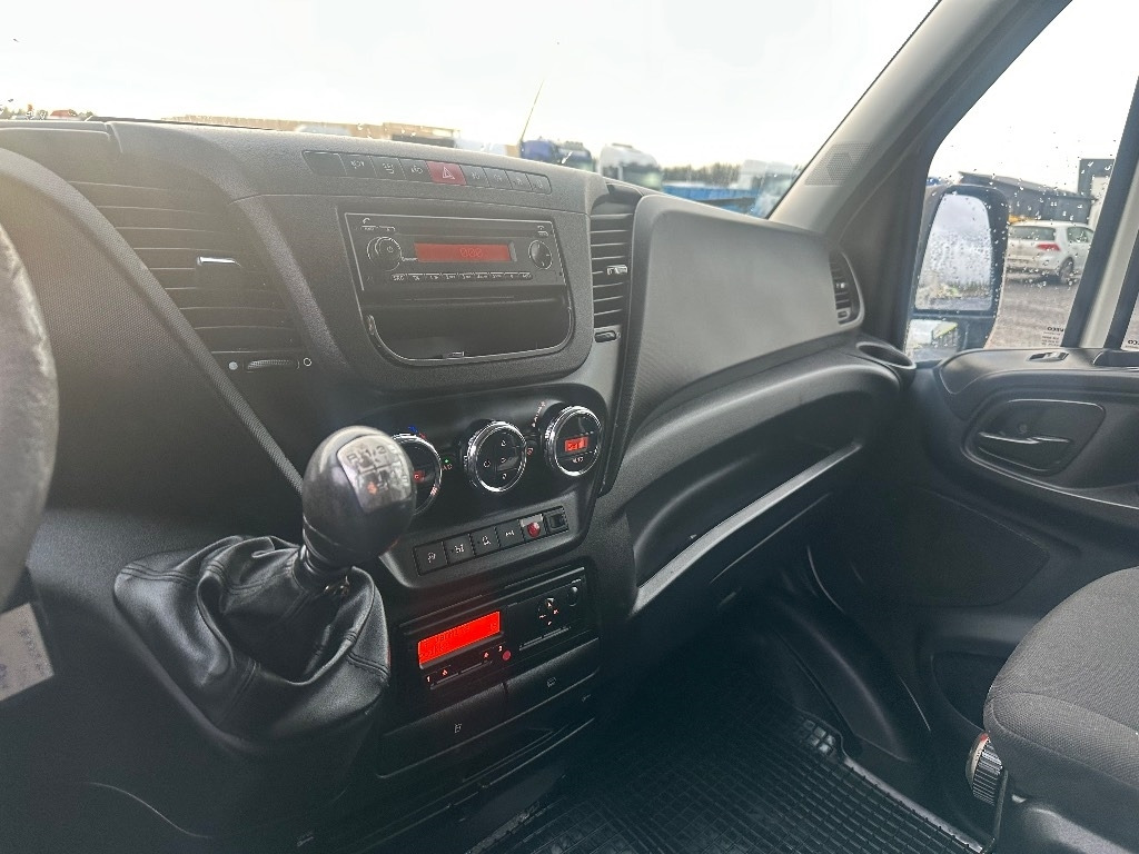 Fourgon utilitaire Iveco Daily 50C17 1+5 hlö: photos 11 Fourgon utilitaire Iveco Daily 50C17 1+5 hlö: photos 11