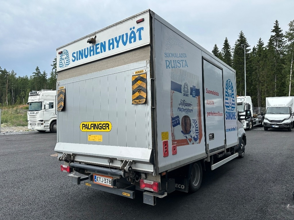 Iveco Daily 50C18A8 - Fourgon utilitaire: photos 3 Iveco Daily 50C18A8 - Fourgon utilitaire: photos 3