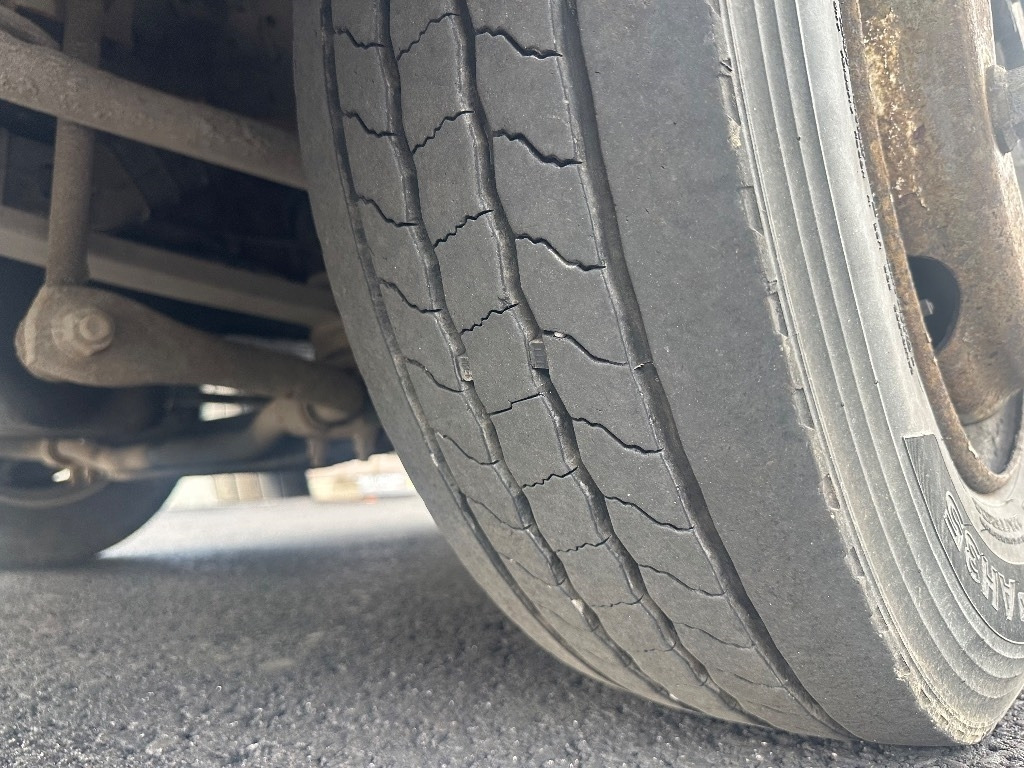 Camion fourgon Iveco Eurocargo 100 E22: photos 11 Camion fourgon Iveco Eurocargo 100 E22: photos 11