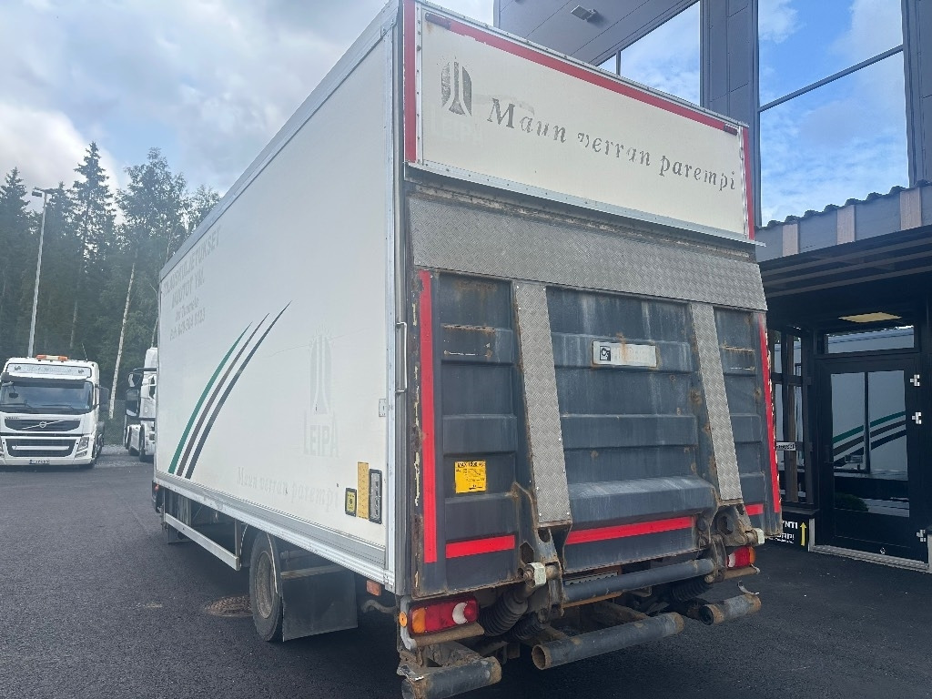 Iveco Eurocargo 100 E22 - Camion fourgon: photos 4 Iveco Eurocargo 100 E22 - Camion fourgon: photos 4