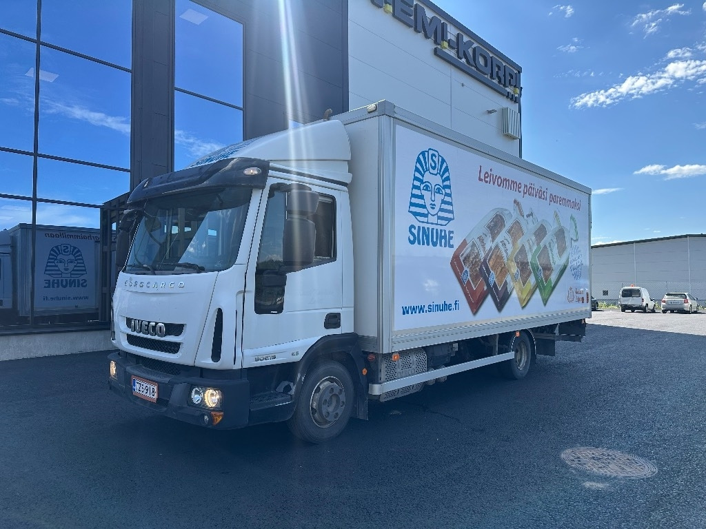 Iveco Eurocargo 80E19 - Camion fourgon: photos 1 Iveco Eurocargo 80E19 - Camion fourgon: photos 1