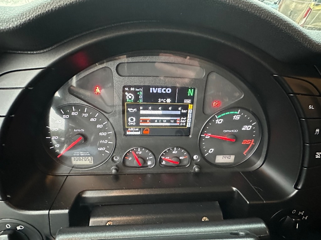 Camion grumier Iveco Stralis AS350S57 8x4*4: photos 19