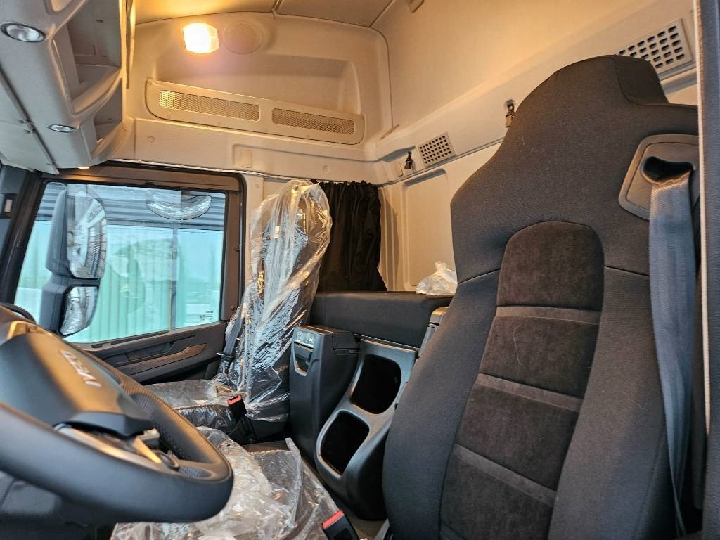 Iveco TWay AT410T54 10X4 metsäkoneritilä - Camion grumier: photos 5 Iveco TWay AT410T54 10X4 metsäkoneritilä - Camion grumier: photos 5