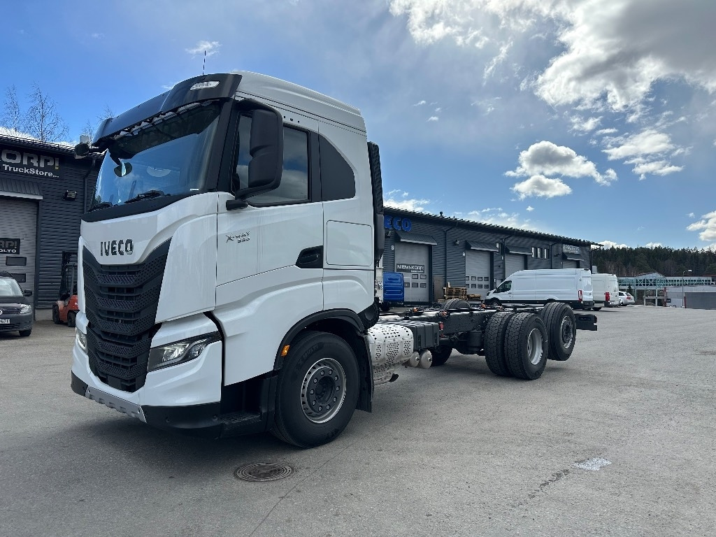 Iveco X-Way AS260X530 heti toimitukseen - Châssis cabine: photos 1 Iveco X-Way AS260X530 heti toimitukseen - Châssis cabine: photos 1