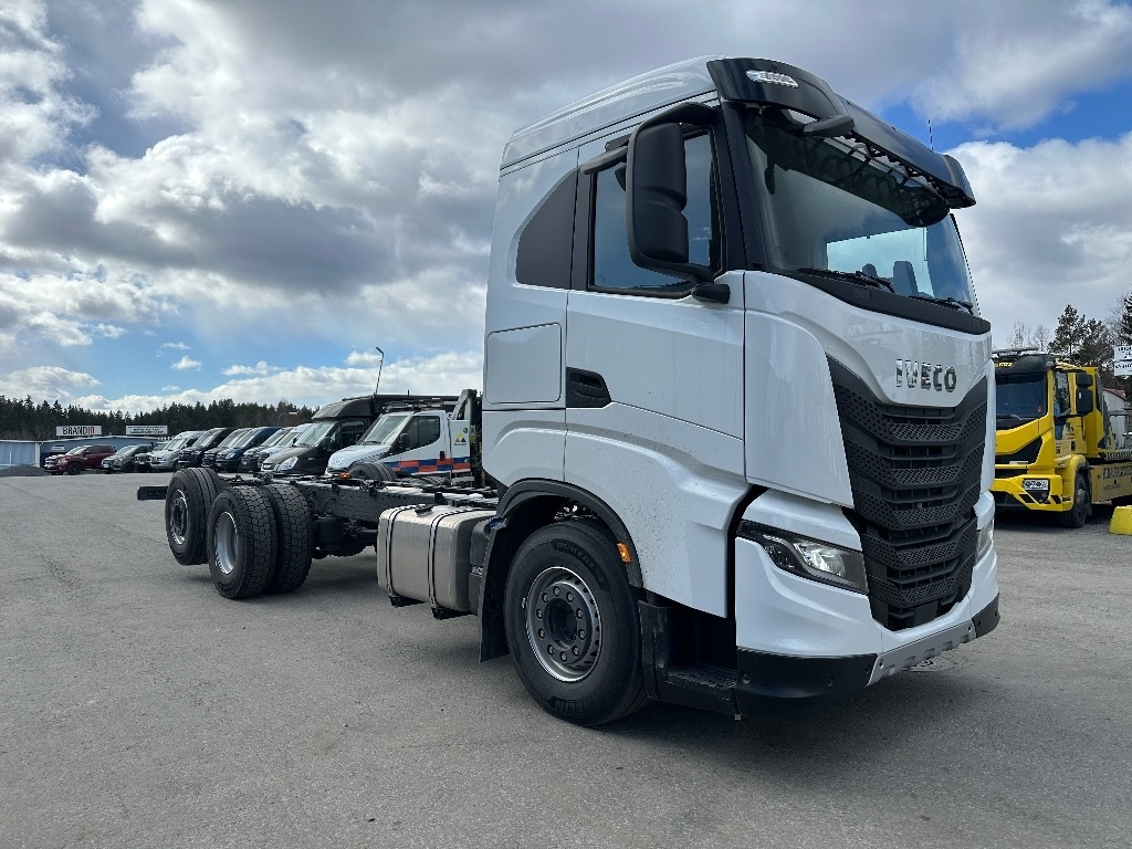 Iveco X-Way AS260X530 heti toimitukseen - Châssis cabine: photos 3 Iveco X-Way AS260X530 heti toimitukseen - Châssis cabine: photos 3