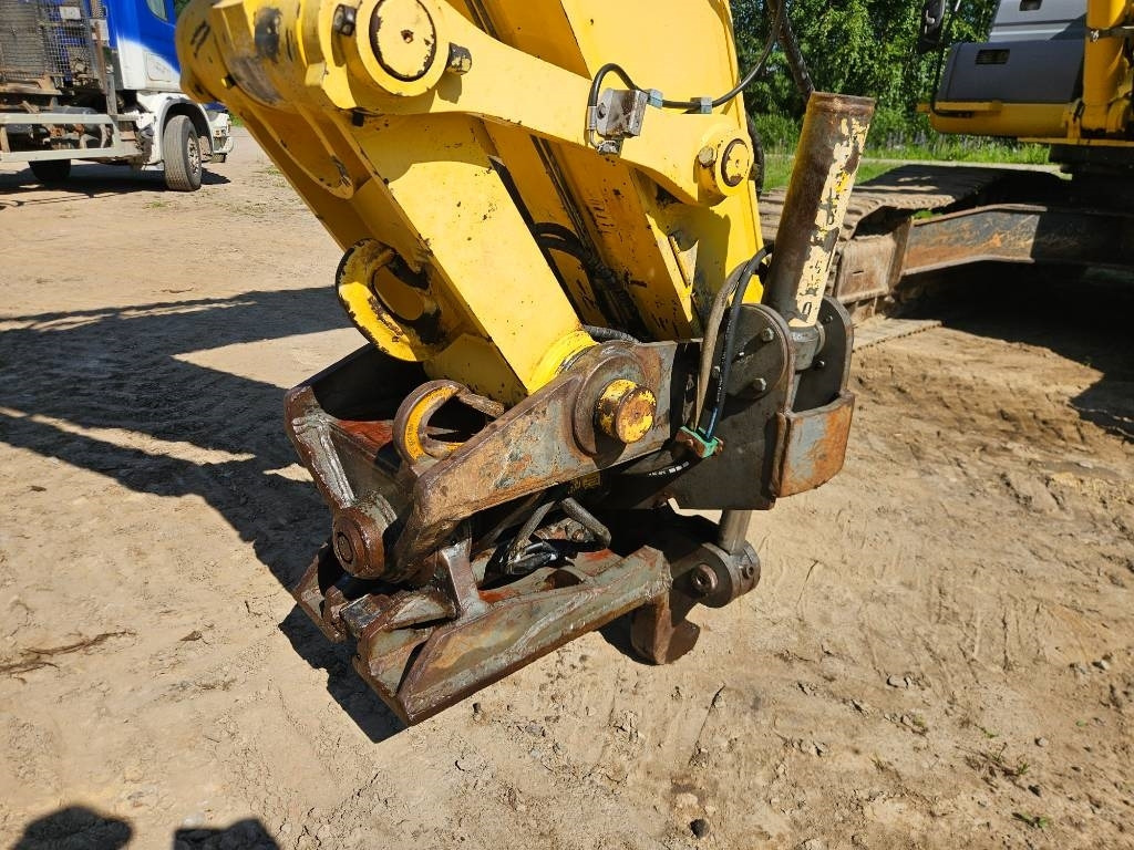 New Holland E 385 B - Pelle sur chenille: photos 5 New Holland E 385 B - Pelle sur chenille: photos 5