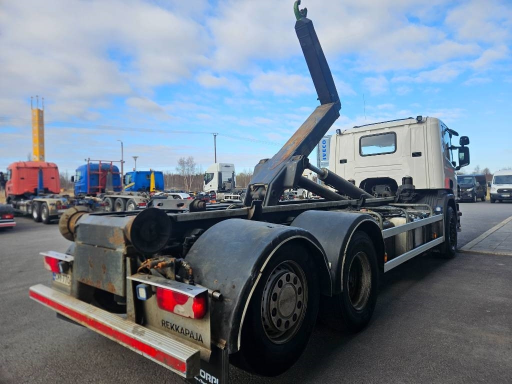 Scania P380 6x2*4 - Camion ampliroll: photos 4 Scania P380 6x2*4 - Camion ampliroll: photos 4
