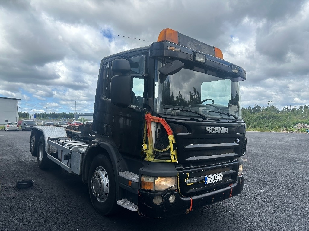 Scania P420 6x2*4 - Camion ampliroll: photos 2 Scania P420 6x2*4 - Camion ampliroll: photos 2