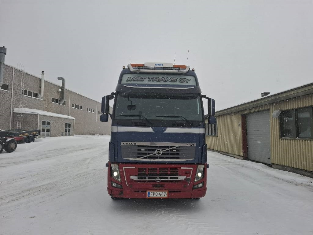 Volvo FH16 700 8x4 XXL GLOBE + Faymonville 4aks kehto - Tracteur routier: photos 2 Volvo FH16 700 8x4 XXL GLOBE + Faymonville 4aks kehto - Tracteur routier: photos 2