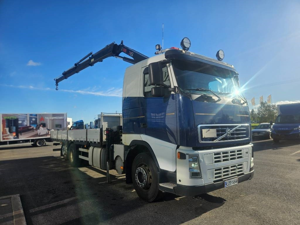 Volvo FH12 6x2 Hiab 166 kympitys 2029 asti - Camion grue: photos 2 Volvo FH12 6x2 Hiab 166 kympitys 2029 asti - Camion grue: photos 2